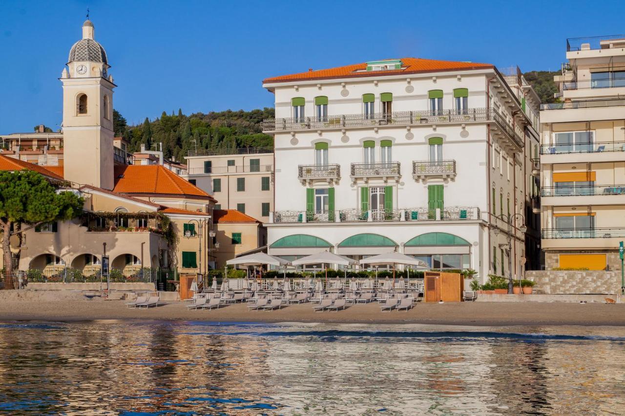 Hotel Lido Alassio Eksteriør billede