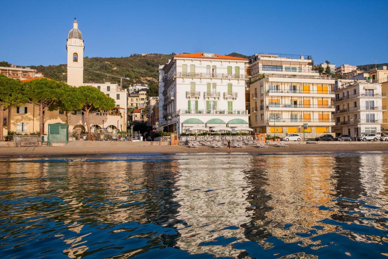 Hotel Lido Alassio Eksteriør billede